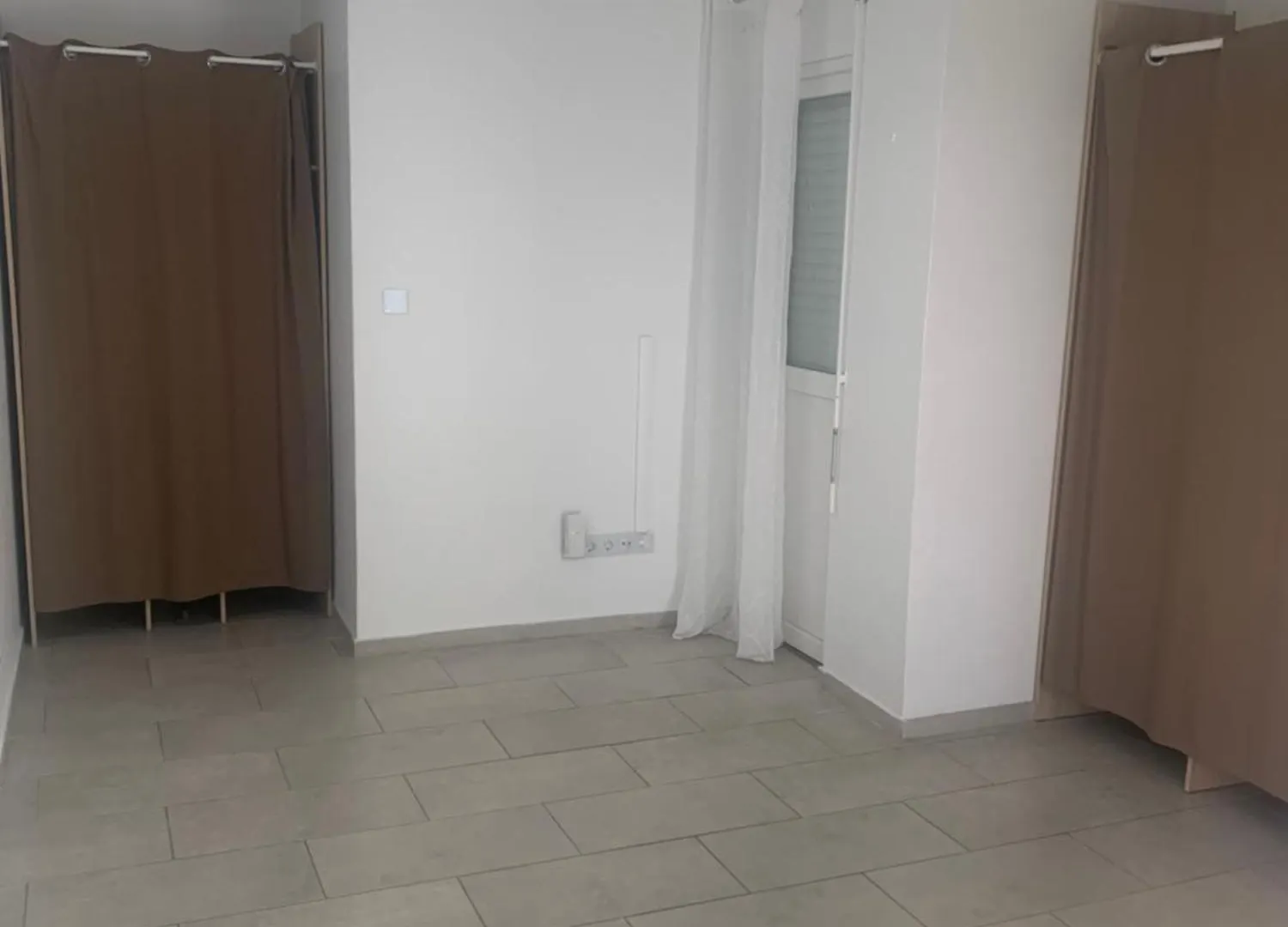 F3 Dans Maison Individuelle Avec Jardin Arbore Le Lamentin Martinique