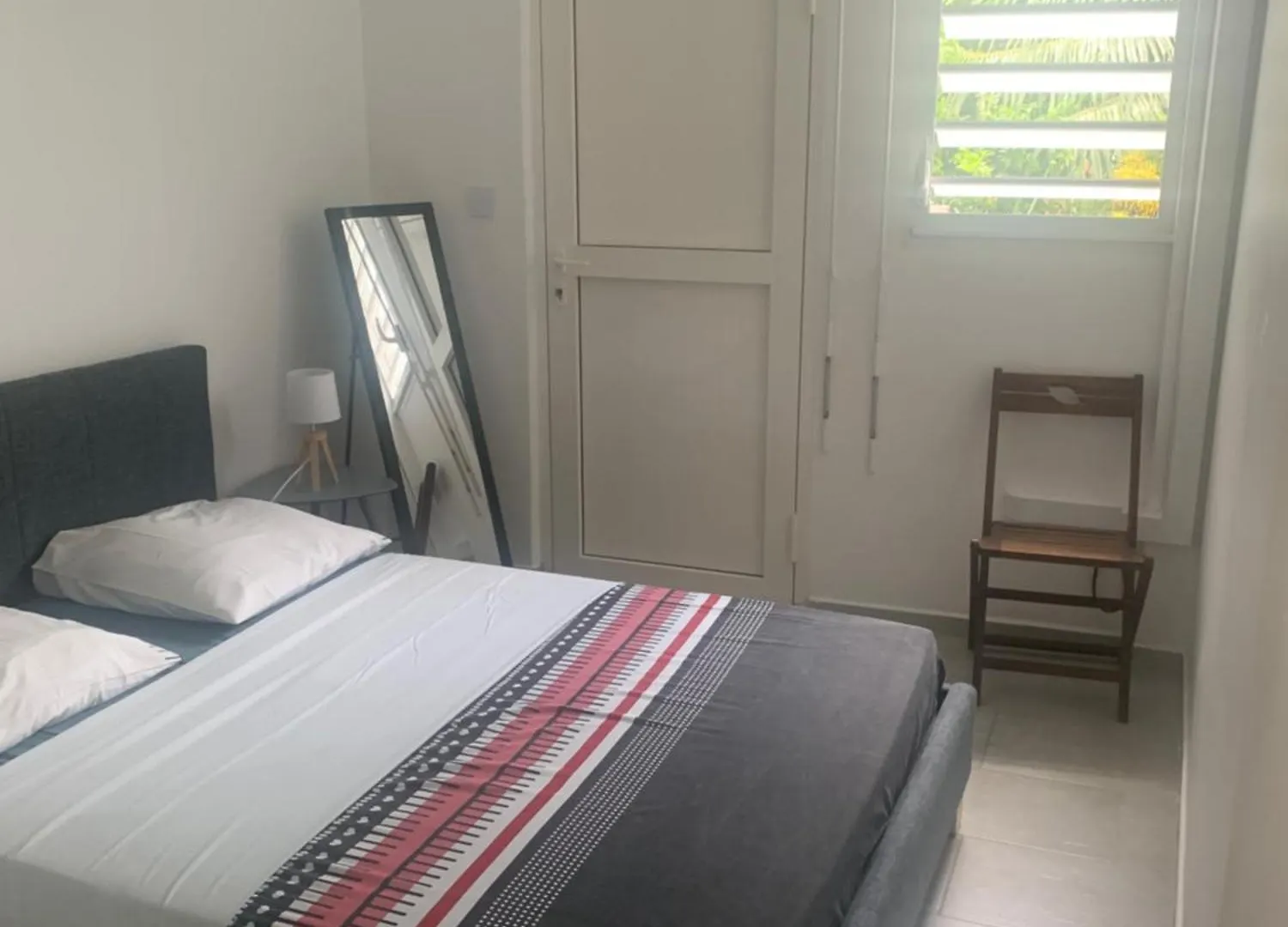 F3 Dans Maison Individuelle Avec Jardin Arbore Le Lamentin 0*,  Martinique