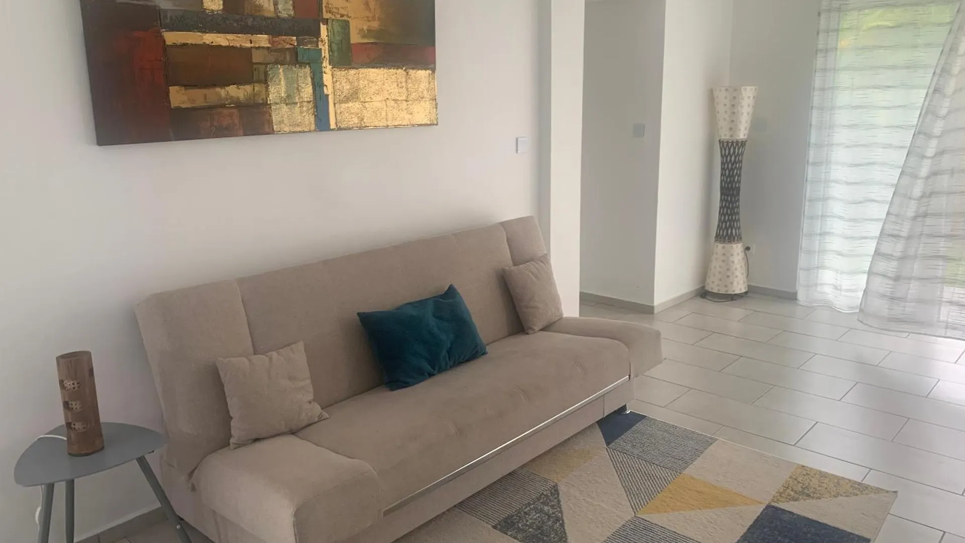 F3 Dans Maison Individuelle Avec Jardin Arbore contacts